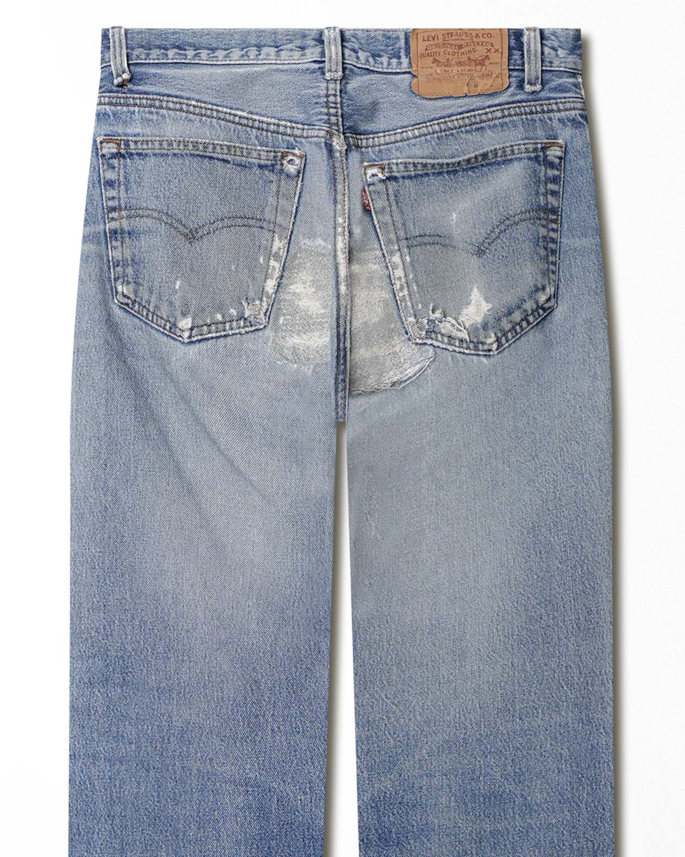 LEVI'S 501 MID-WASH DISTRESSED JEANS