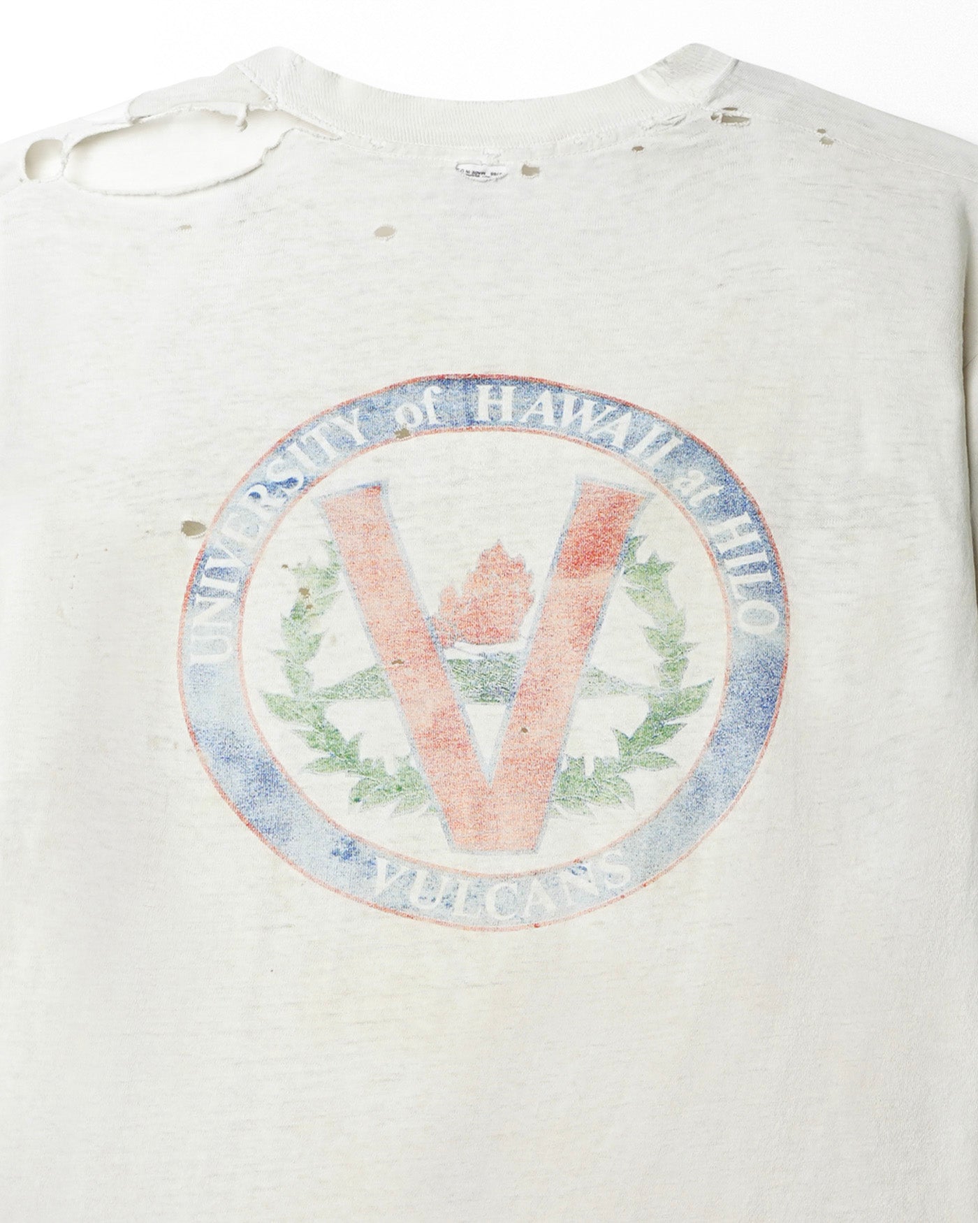 FRUIT OF THE LOOM "UNIVERSITY OF HAWAII" WHITE DISTRESSED T-SHIRT