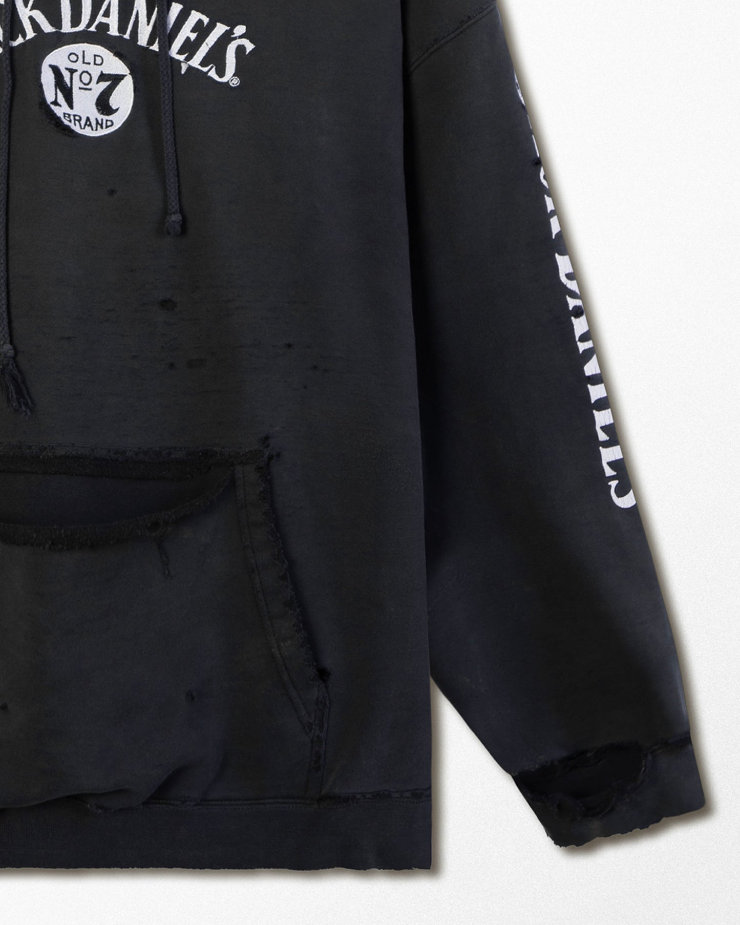 JACK DANIEL'S "OLD NO.7" BLACK THRASHED HOODIE