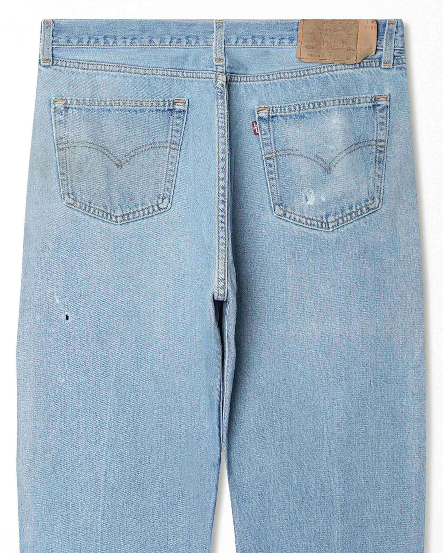 LEVI'S 501 LIGHT WASH JEANS
