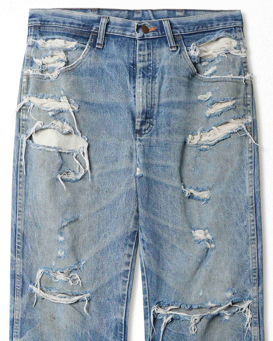 WRANGLER MID-WASH DISTRESSED JEANS
