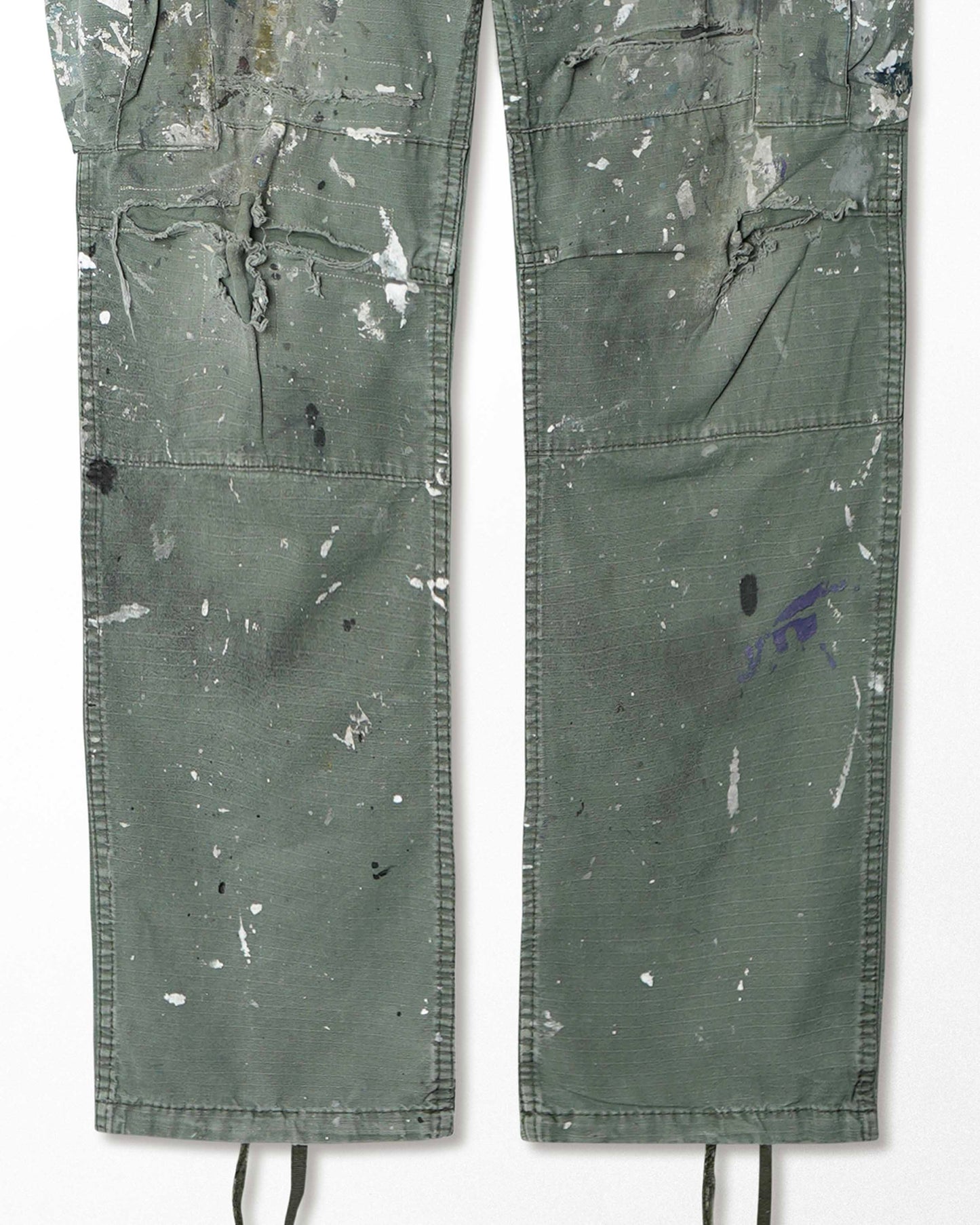 NO-COMPLY GREEN PAINTED DISTRESSED CARGO PANTS