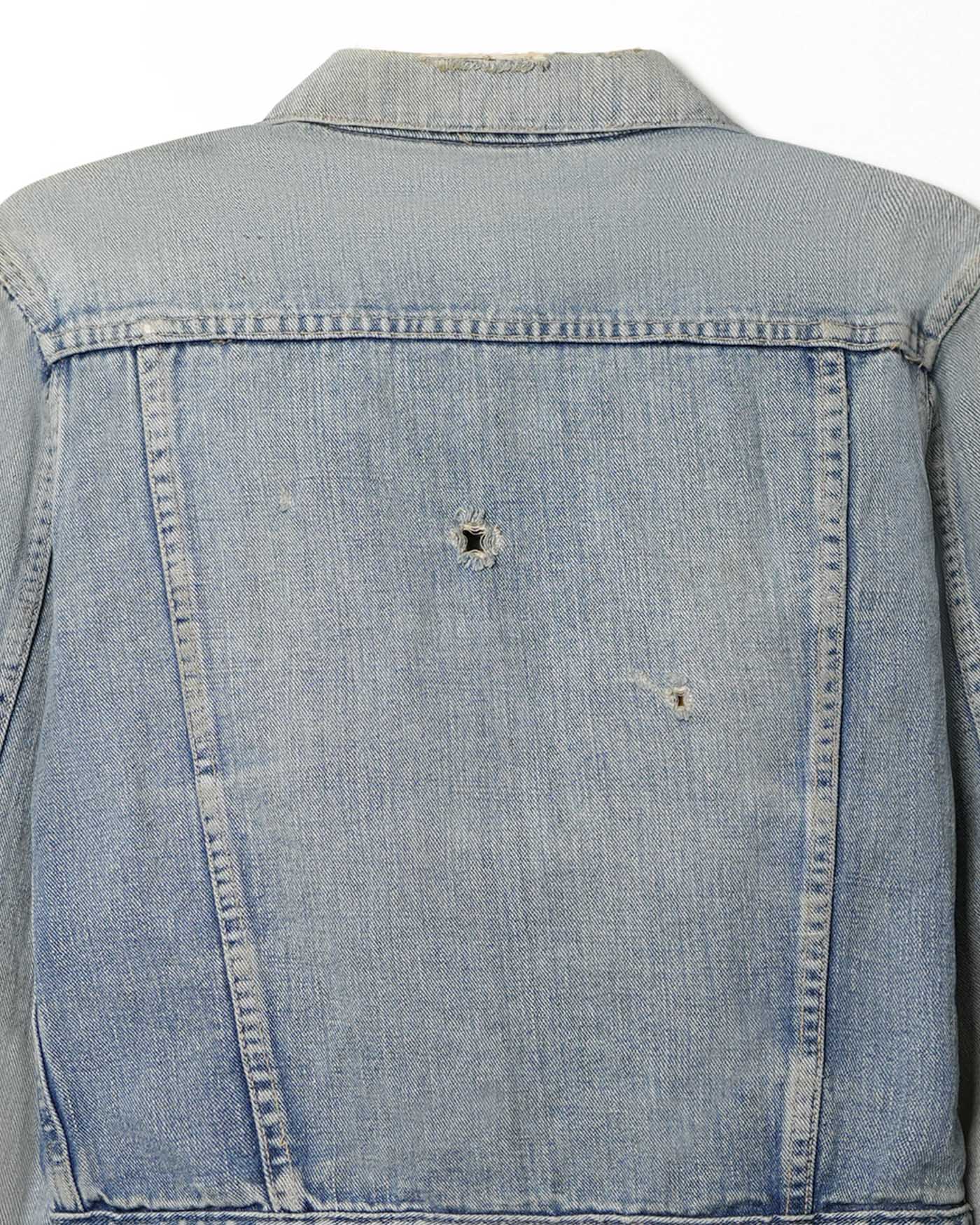 JC PENNEY LIGHT WASH DENIM JACKET
