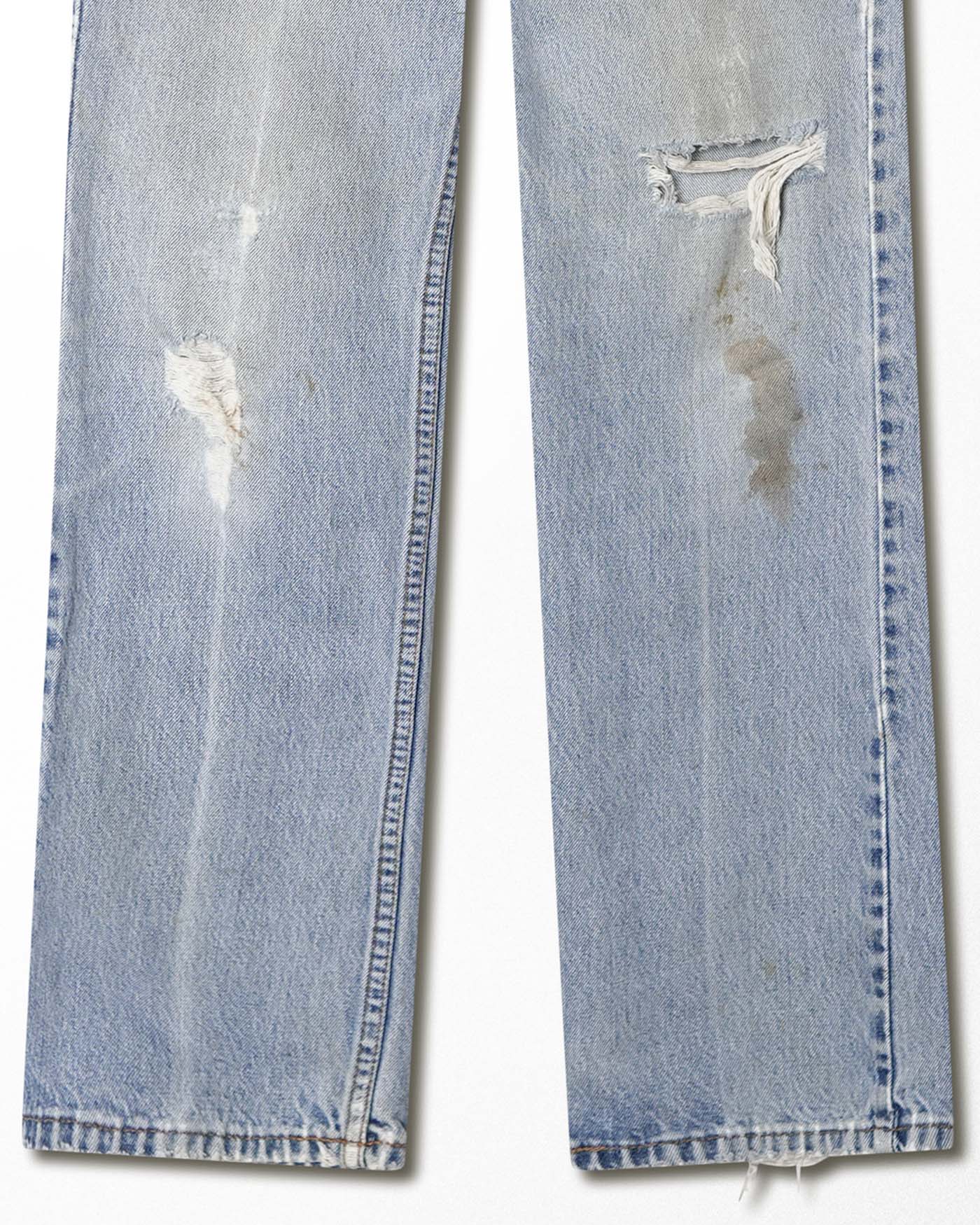 LEVI'S 517 LIGHT WASH DISTRESSED JEANS