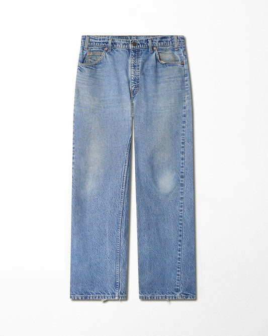 LEVI'S 517 MID-WASH JEANS