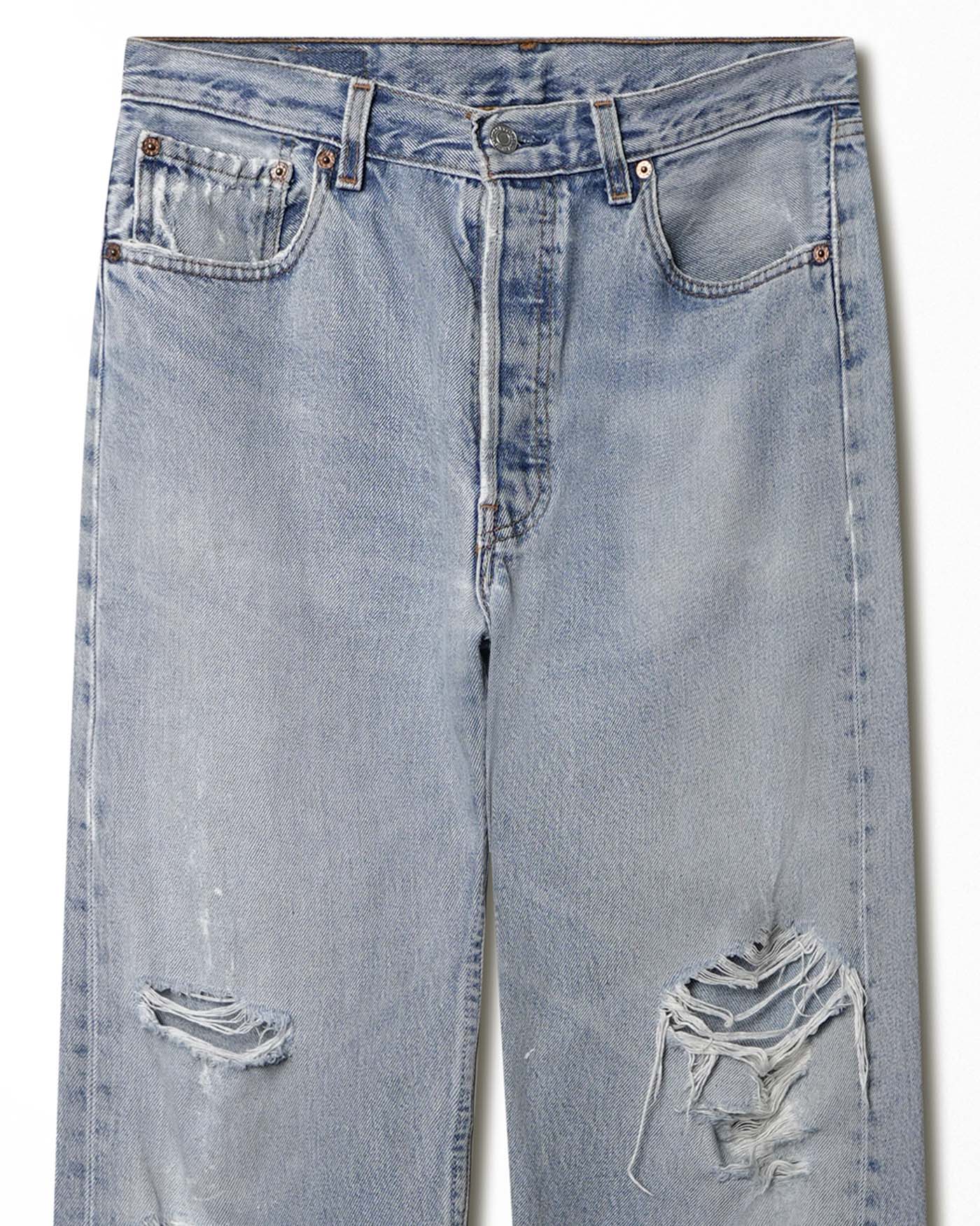 LEVI'S 501 LIGHT WASH DISTRESSED JEANS
