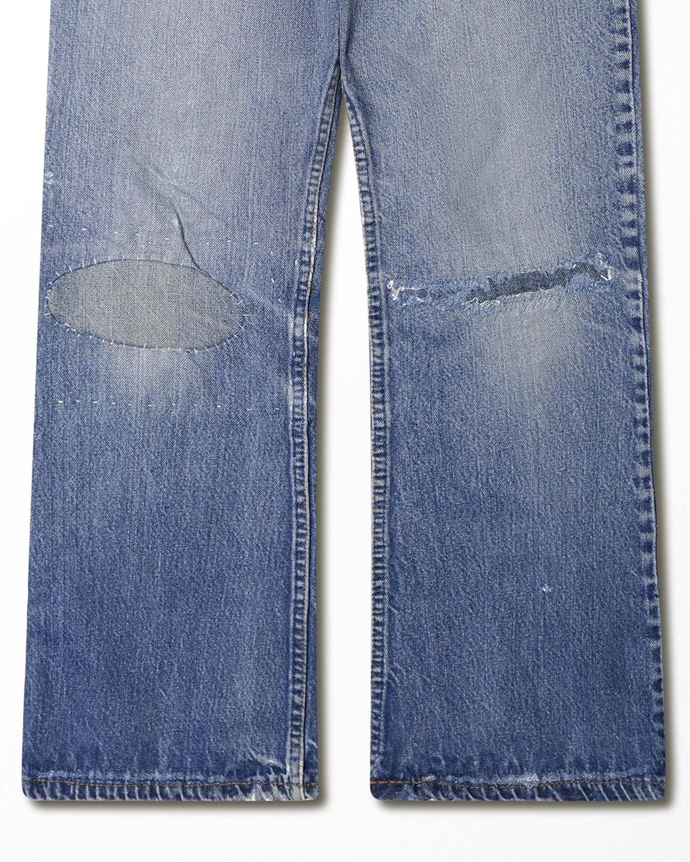 LEVI'S 517 MID-WASH FLARED JEANS