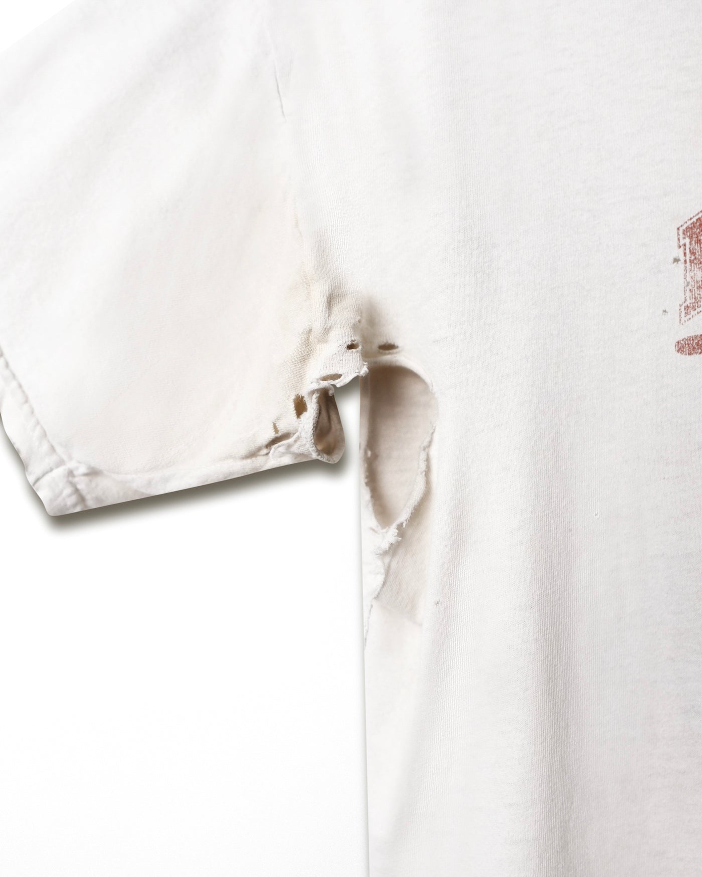 GILDAN "LUNATICS" WHITE DISTRESSED T-SHIRT